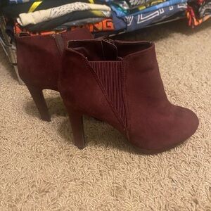 Elegant Burgundy Ankle Boots